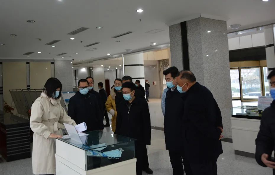 天水市政府政策研究室陈葆主任一行调研成纪药业