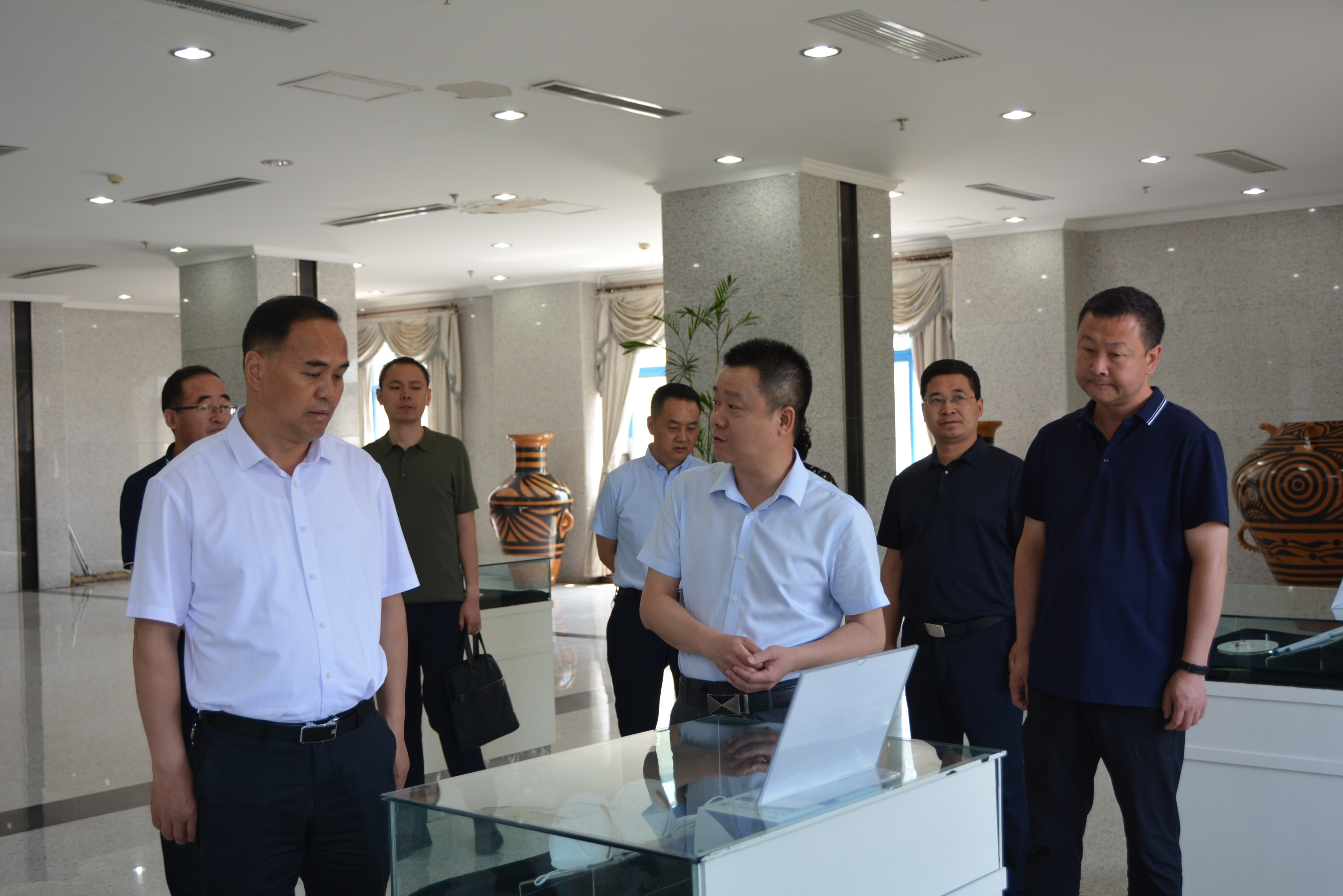天水市胡志勇副市长调研成纪药业